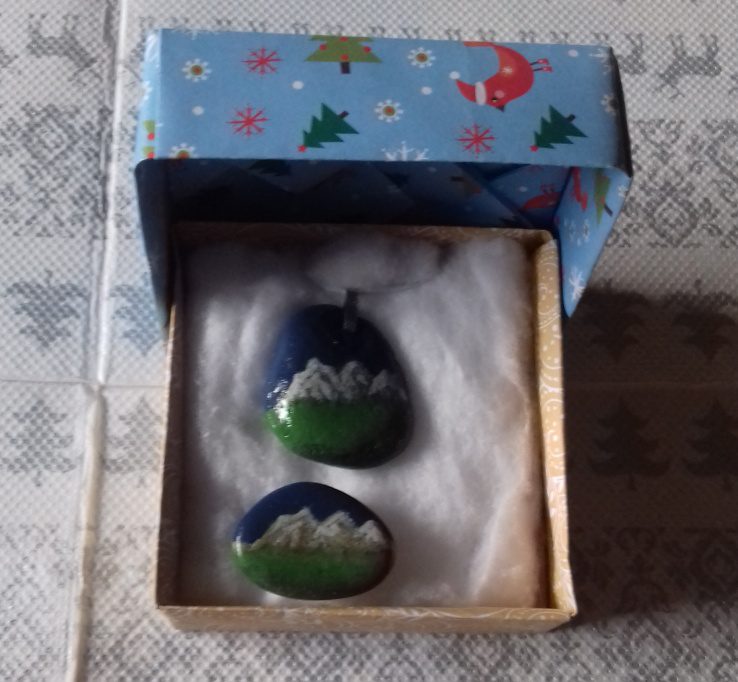 Set nakita (prstan, ogrlica) hribi