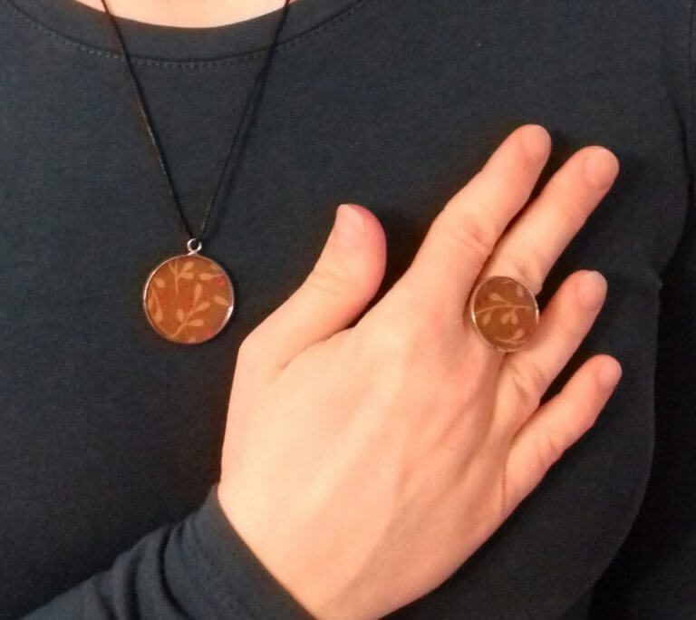 Set nakita Svetleča roža