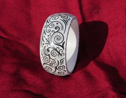 Zapestnica BANGLE, črnobela