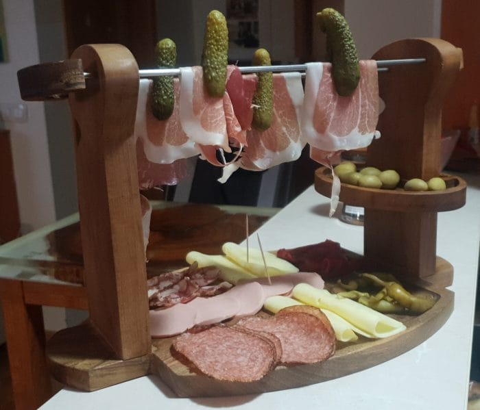 Deska za narezek - Obešalo za pršut