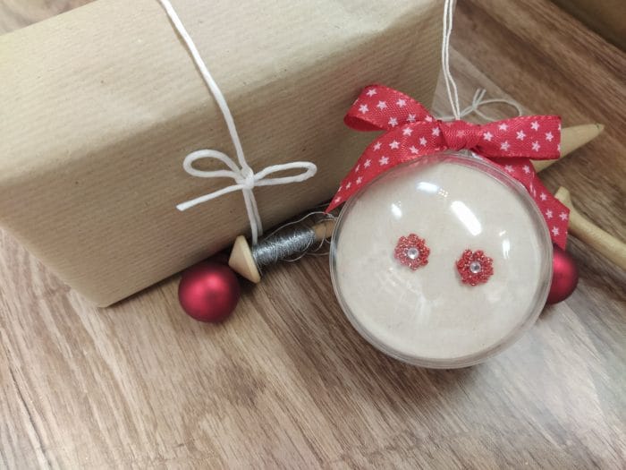 Bunka z Mini klekljanimi uhančki - slika 2