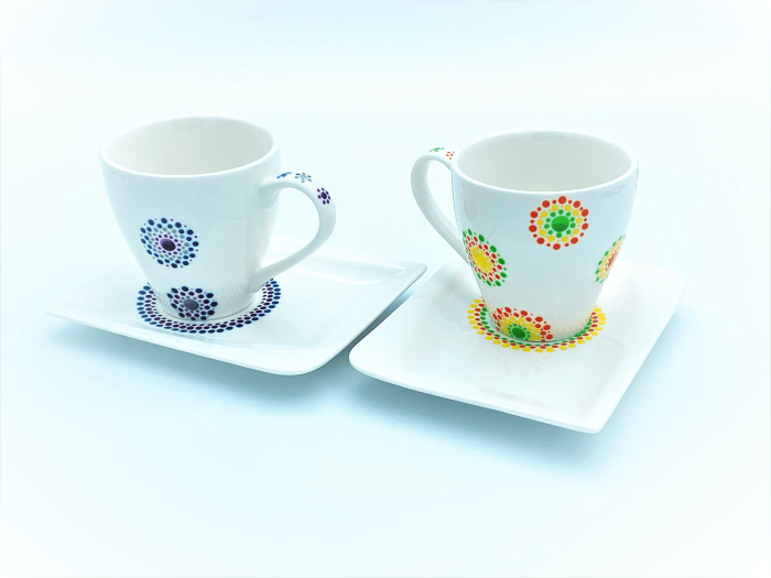 Komplet skodelic s podstavkom iz porcelana - slika 2