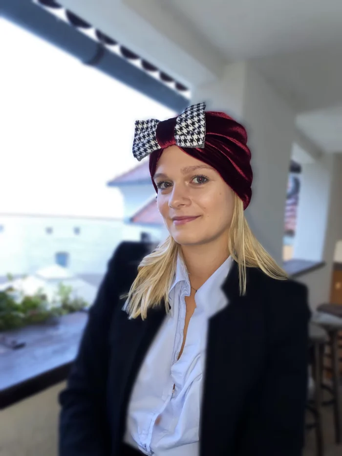 Turban s pepita mašnico
