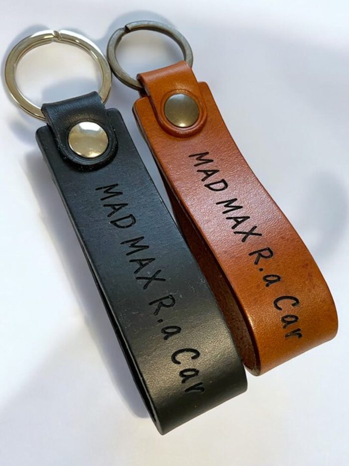 Personalizirani usnjeni obesek za ključe trak