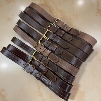 Brezčasna klasika, usnjeni pasovi Kravina tudi po naročilu