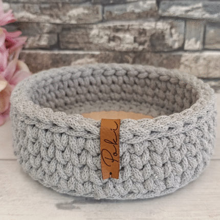 Nizka kvačkana košarica