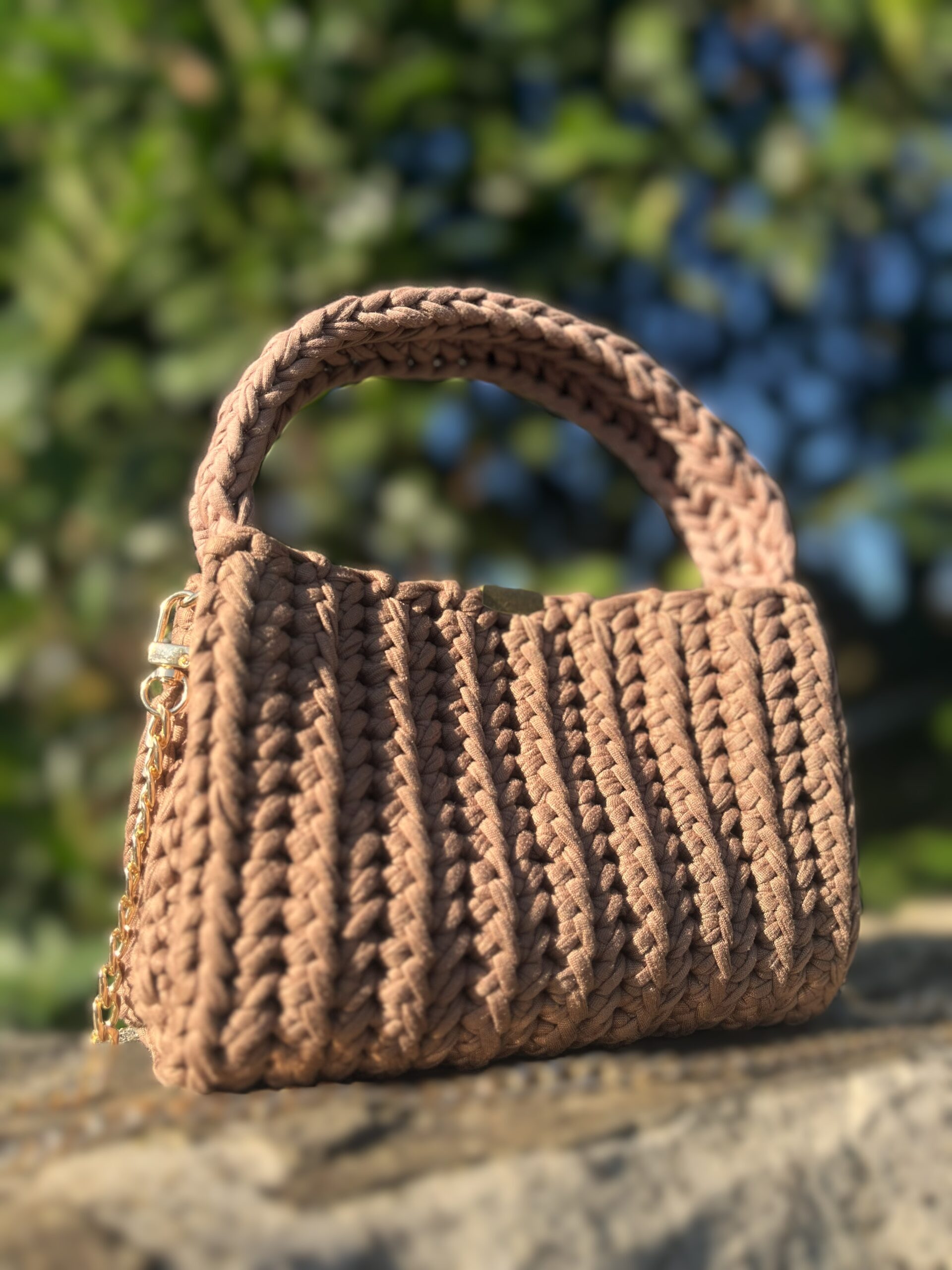 AMARA - kvačkana torbica