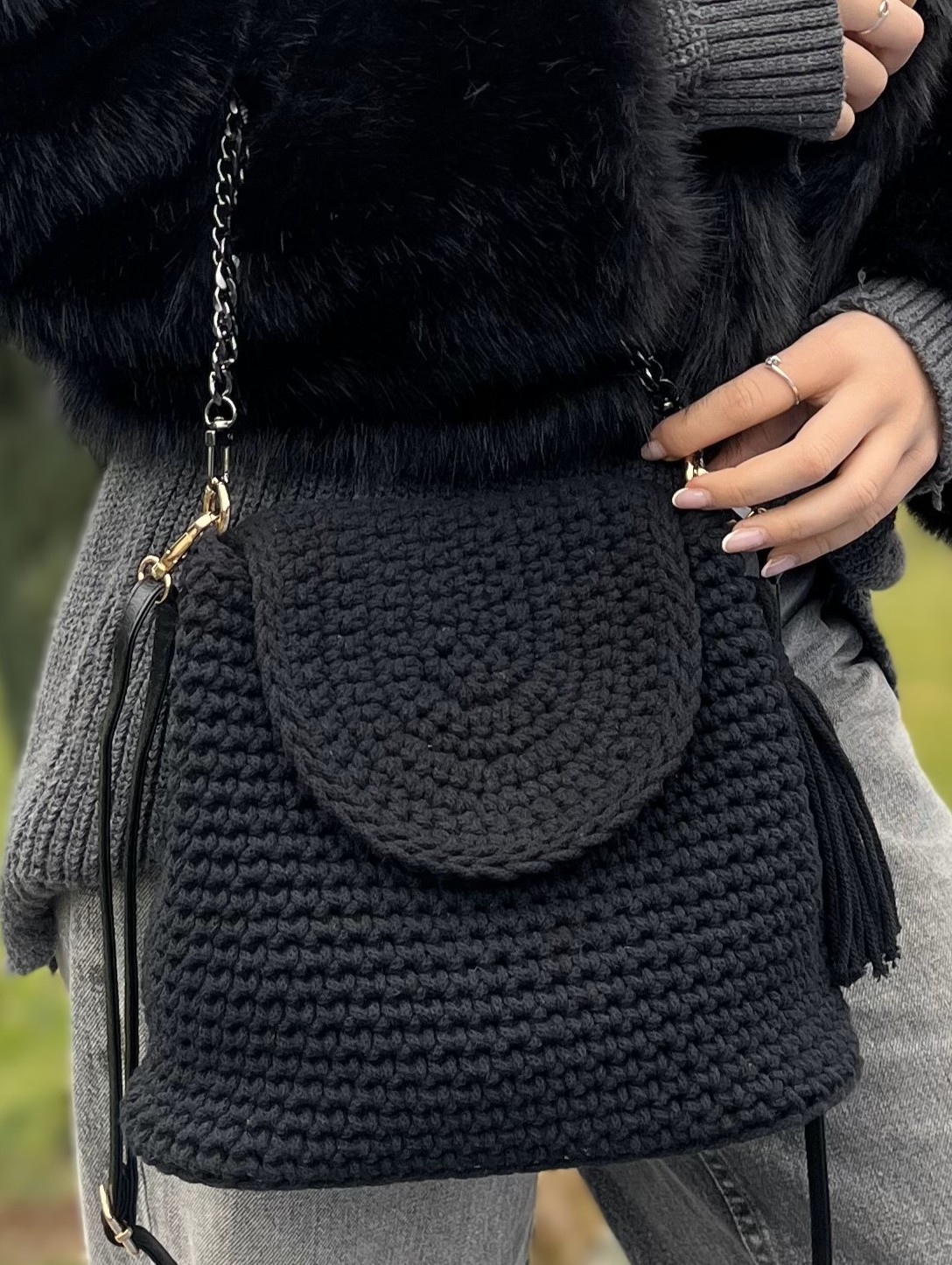 EBONA – kvačkana torbica - slika 2