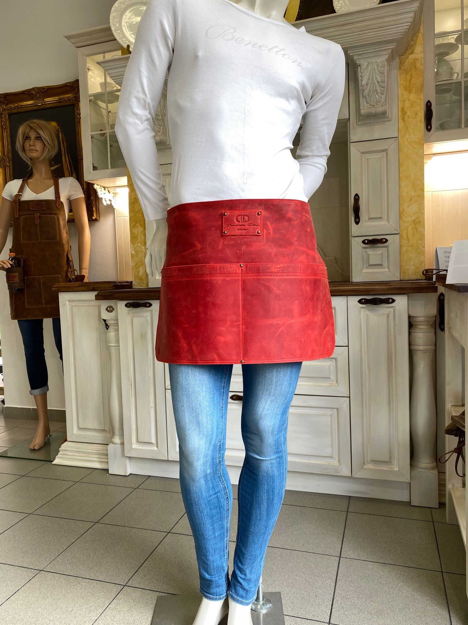 Usnjeni kratki predpasnik personalizirani