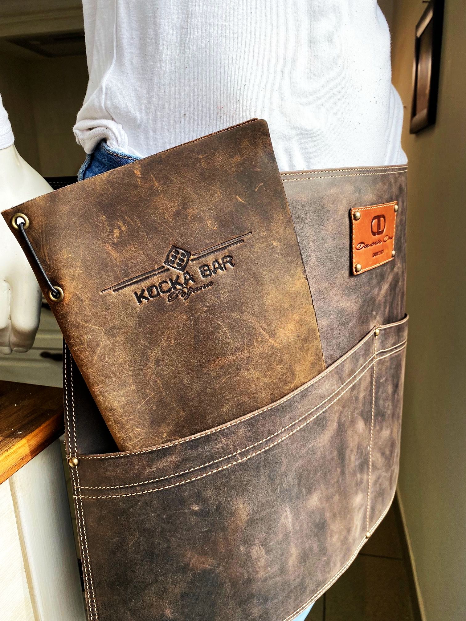 usnjeni kratki usnjeni predpasnik z žepi