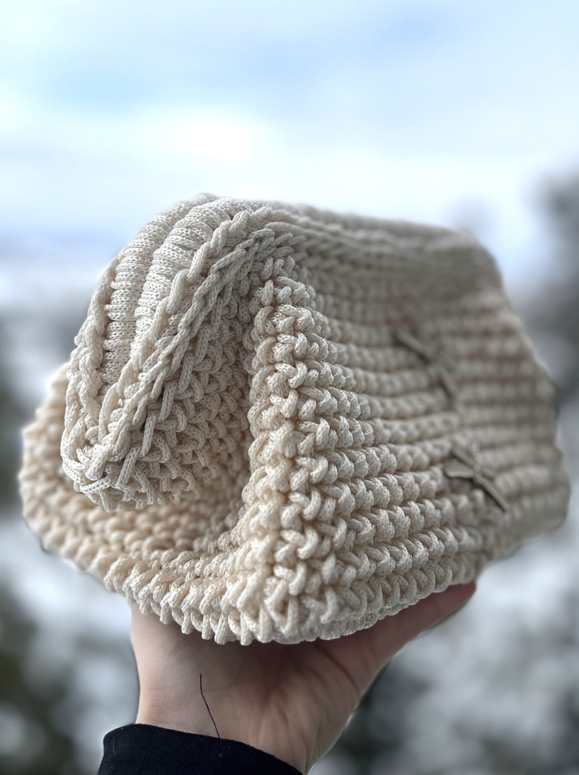 AURORA – kvačkana torbica - slika 4