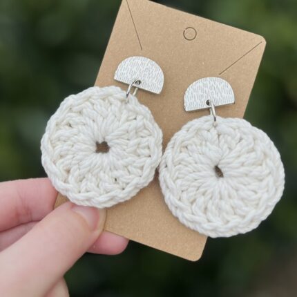 LUNARIA – kvačkani uhani