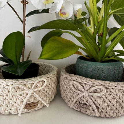 Kvačkane košarice ročno izdelane