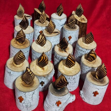 UNIKATNA LESENA SVEČKA